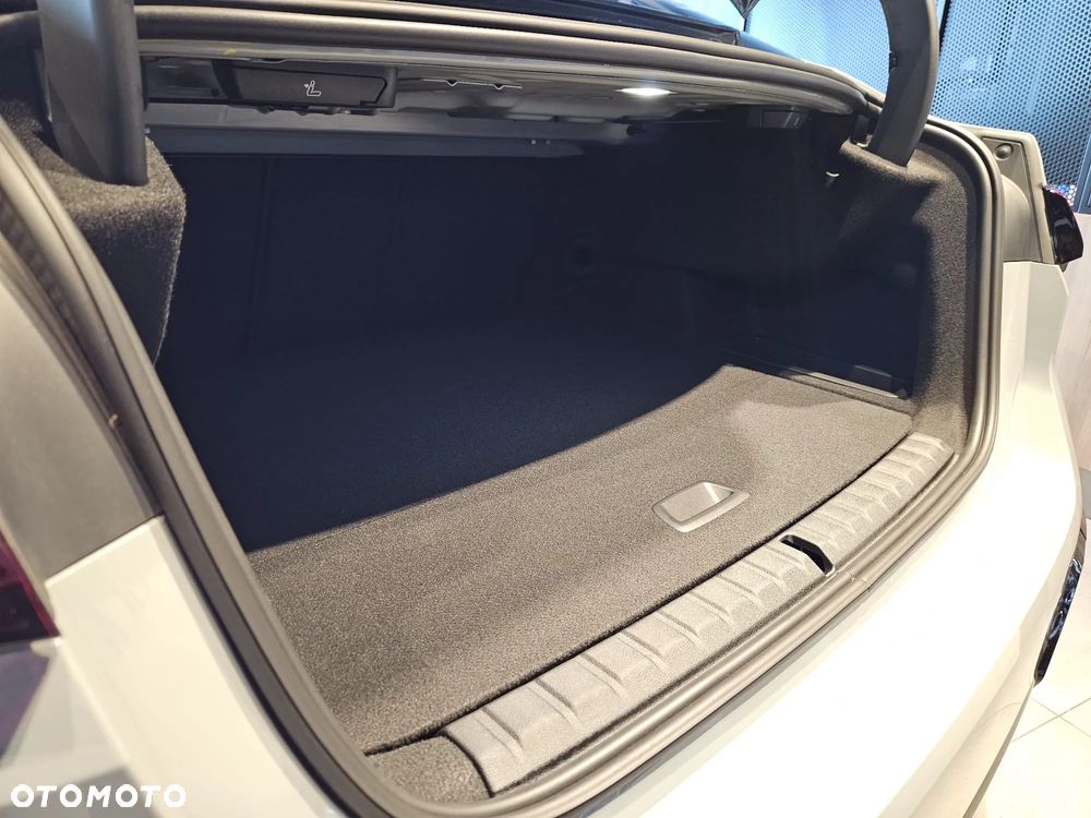 BMW Seria 2 220 Gran Coupe - 10