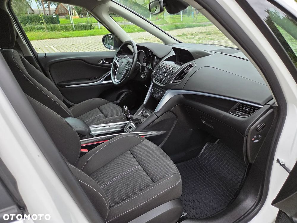Opel Zafira - 14