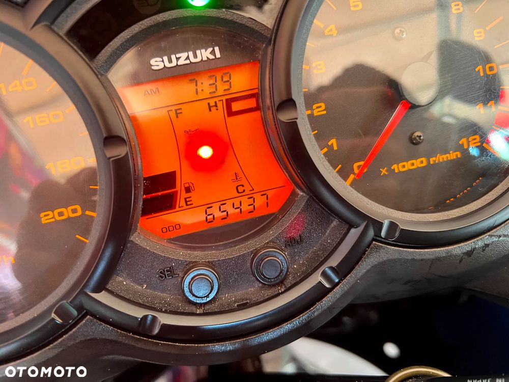 Suzuki DL - 22