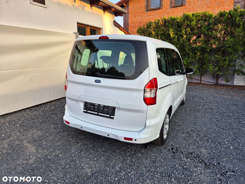 Ford Tourneo Courier 1.5 TDCi Trend - 5
