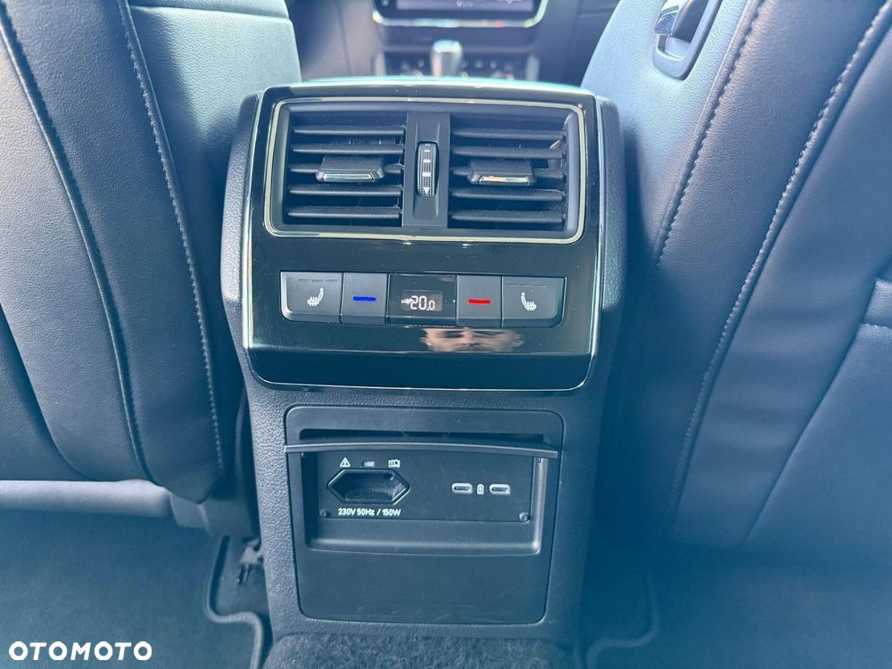 Skoda Superb 2.0 TDI SCR Style DSG - 38