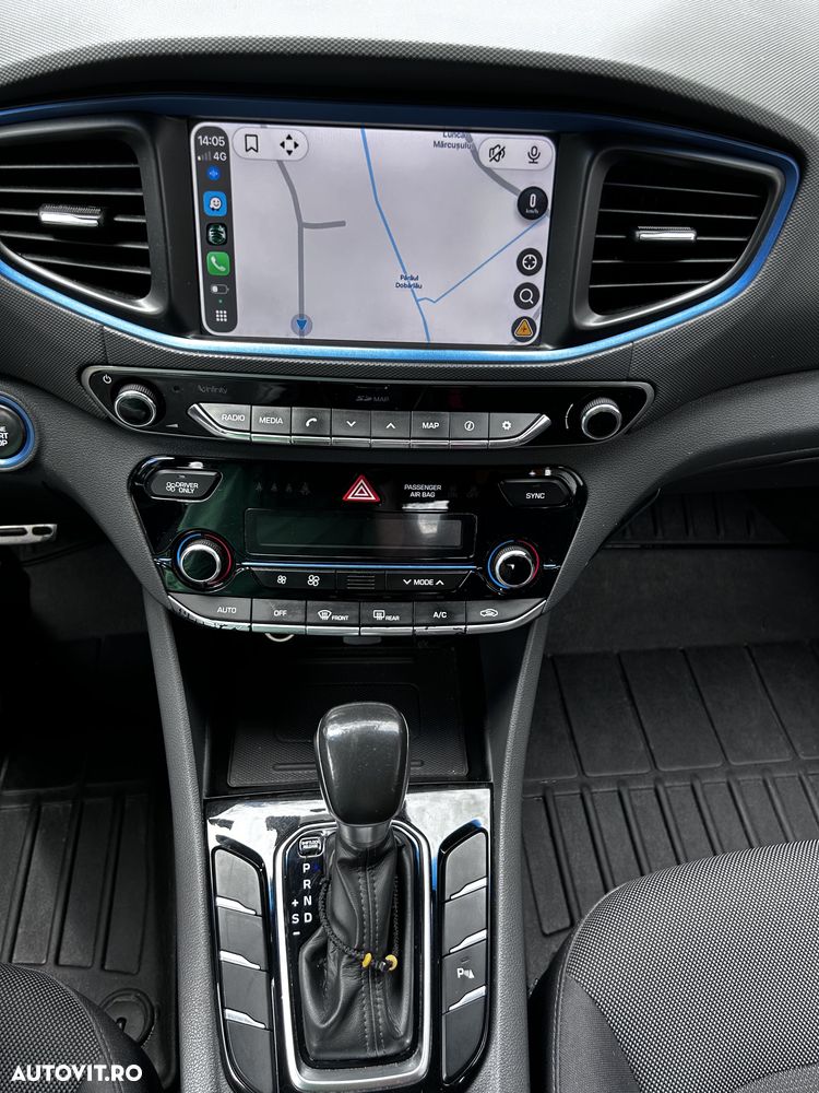 Hyundai IONIQ - 17
