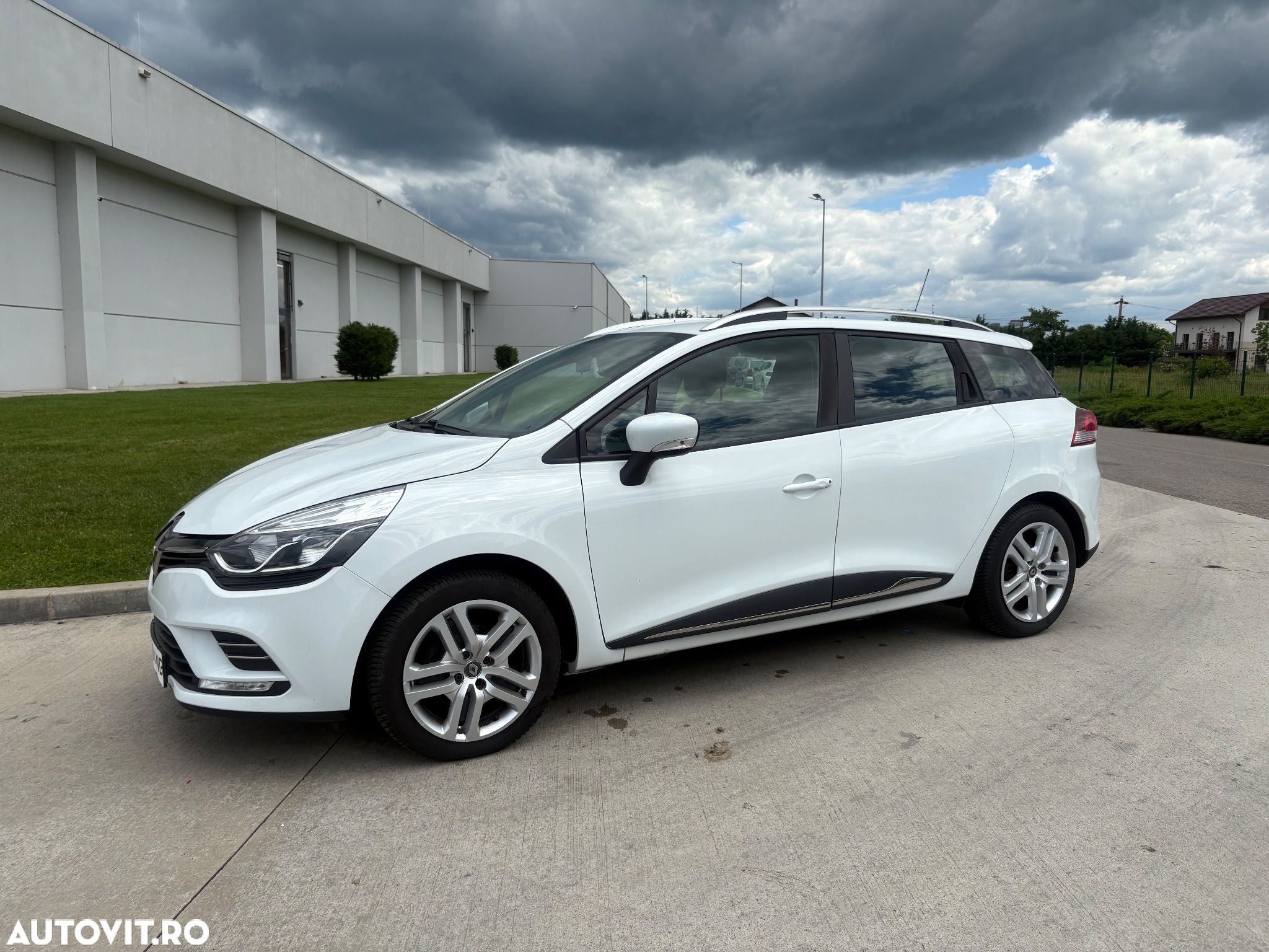Renault Clio Estate Energy TCe Intens - 1