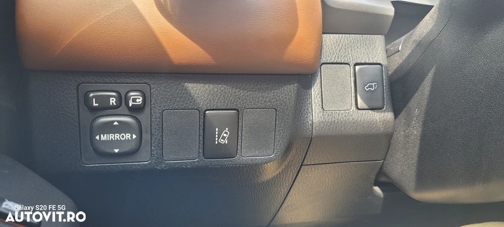 Toyota RAV4 2.5 VVT-i 4x4 Luxury - 26
