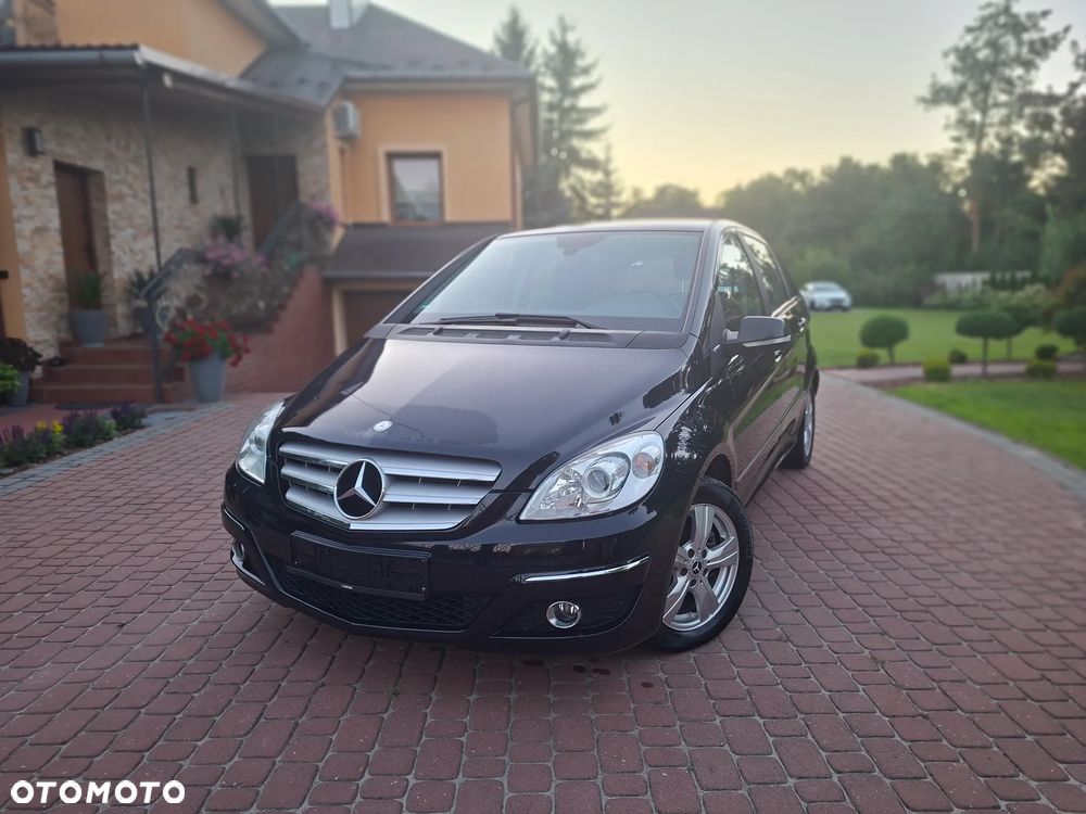 Mercedes-Benz Klasa B 180 BlueEFFICIENCY - 1