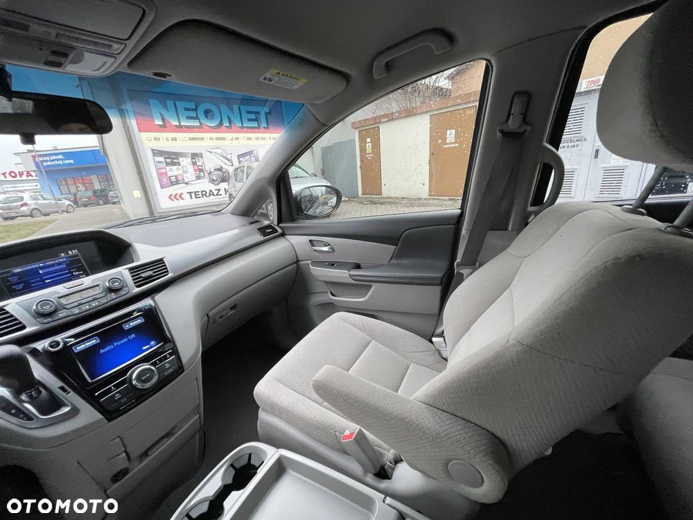 Honda Odyssey 3.5 EX - 10