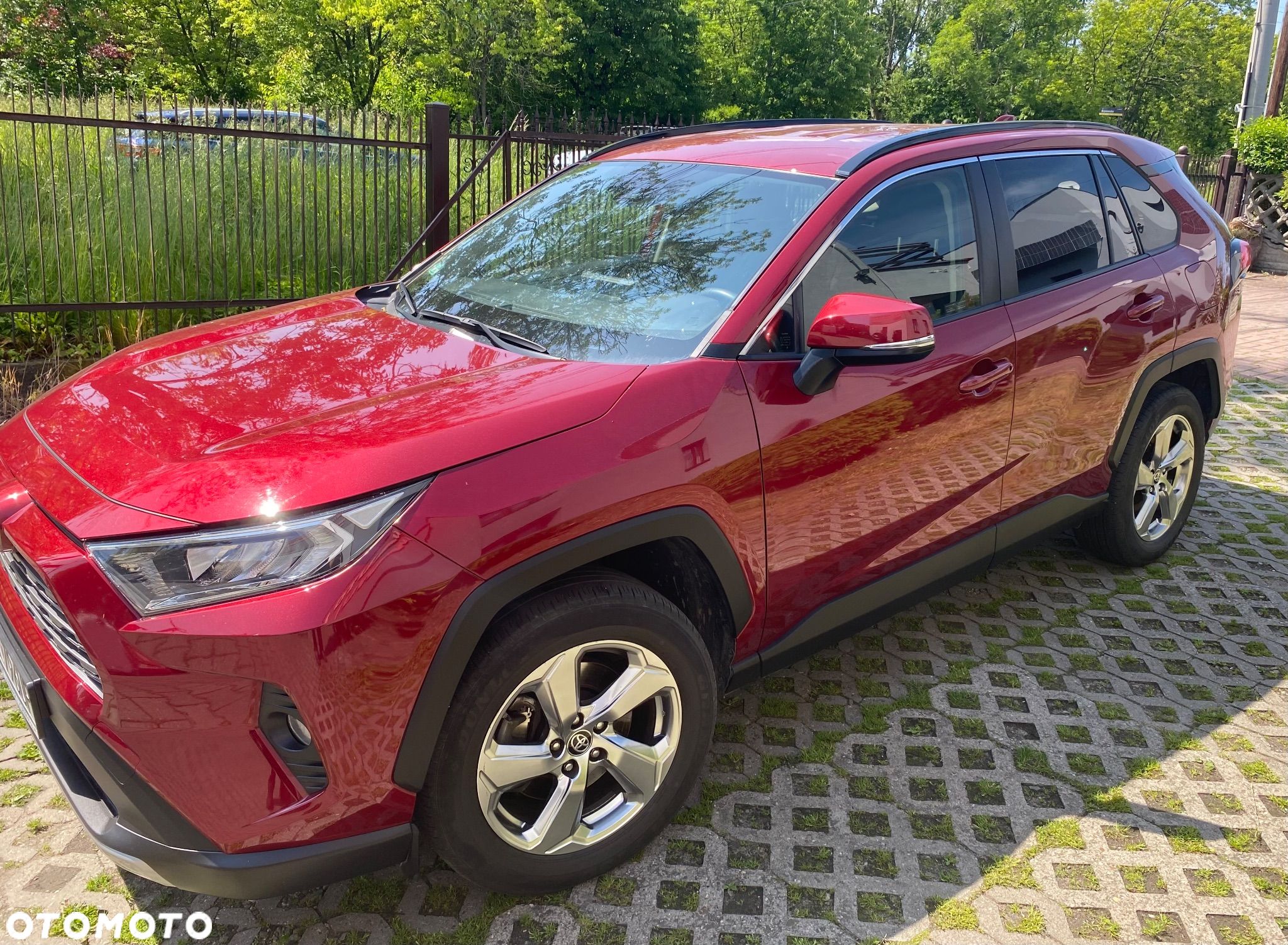 Toyota RAV4 - 1