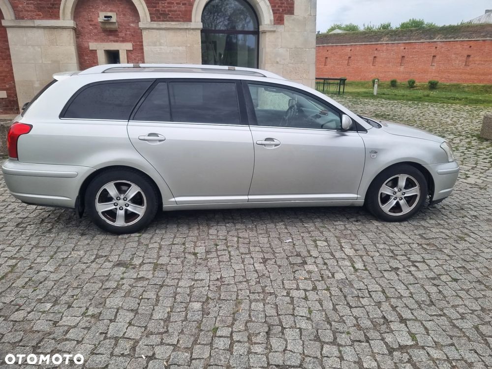 Toyota Avensis 2.0 D-4D Sol - 6