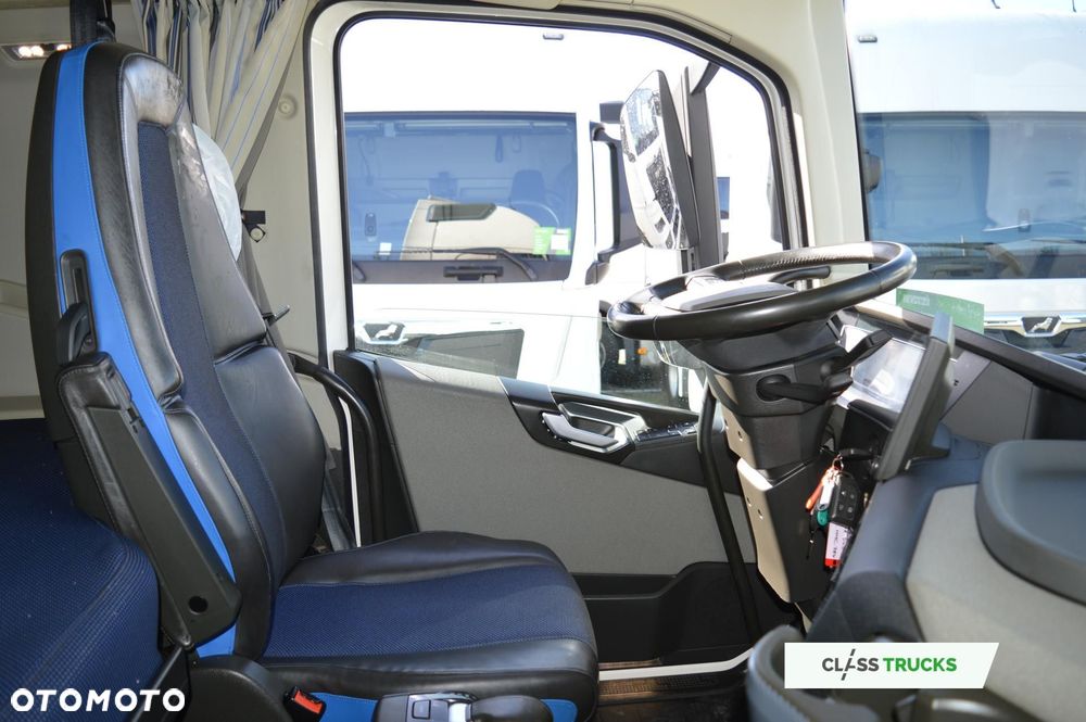 Volvo FH 460 Globetrotter XL i-Save - 13