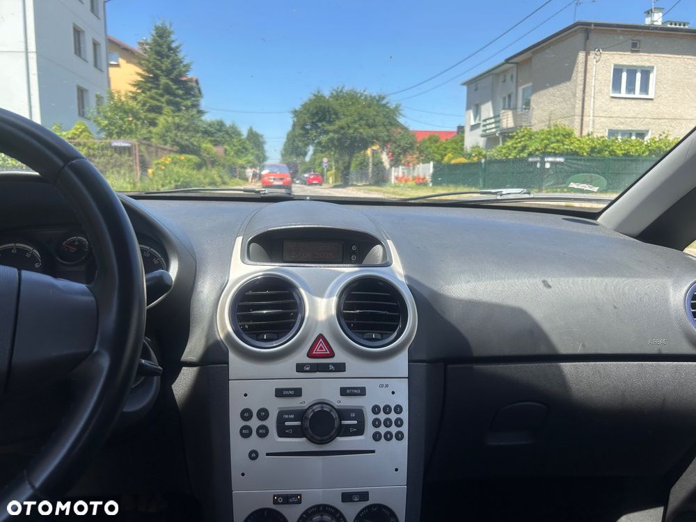 Opel Corsa 1.2 16V Essentia - 16