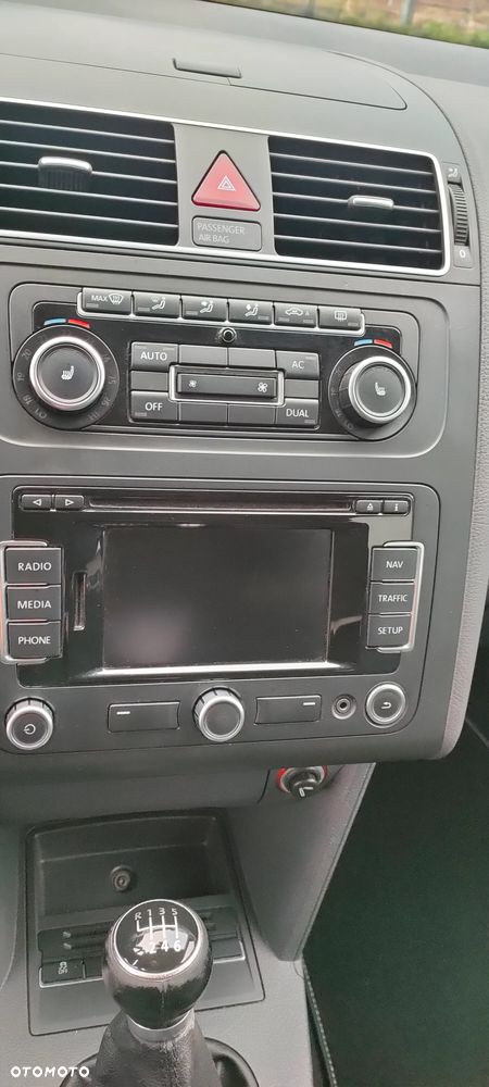 Volkswagen Touran 1.6 TDI DPF Trendline - 11