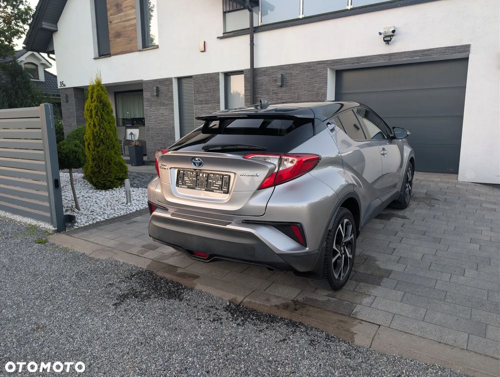 Toyota C-HR Style - 4