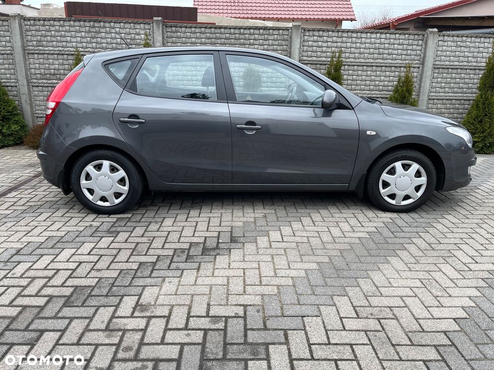 Hyundai i30 1.6 Comfort - 7