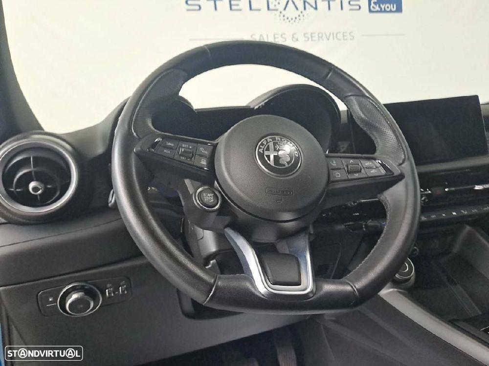 Alfa Romeo Tonale 1.5 Hybrid Sprint - 12