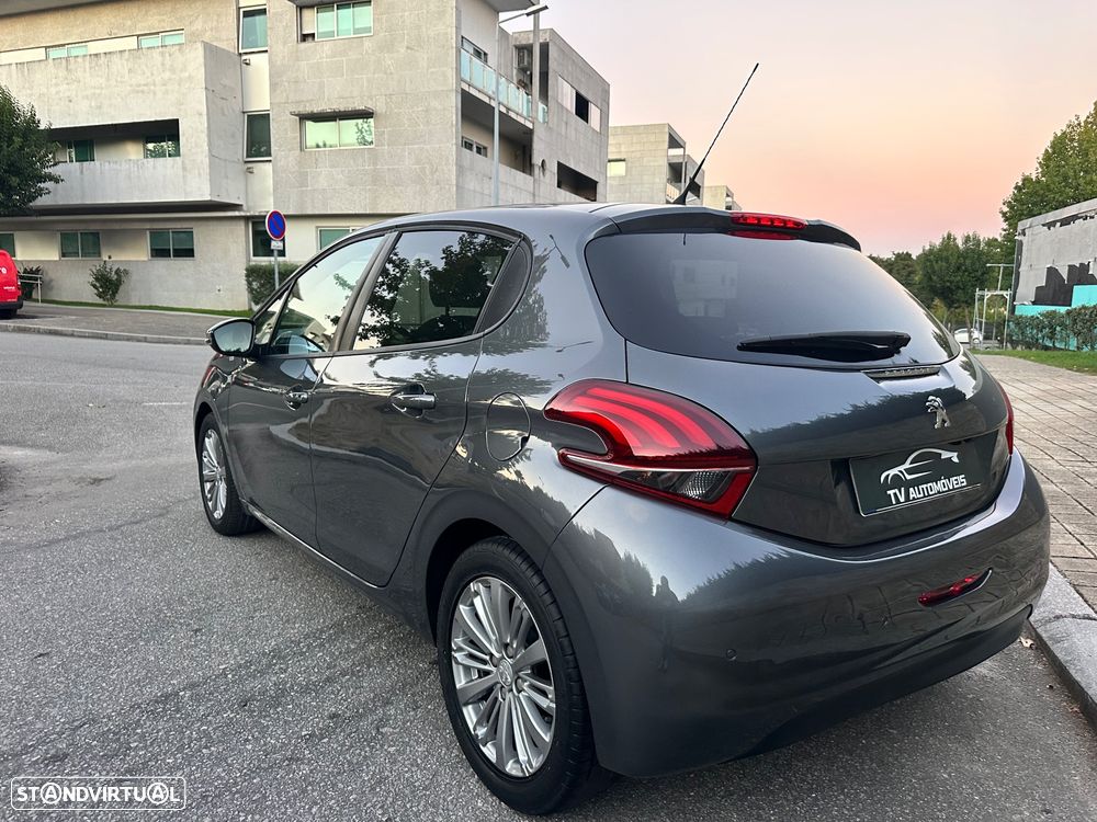 Peugeot 208 1.6 BlueHDi Style - 9