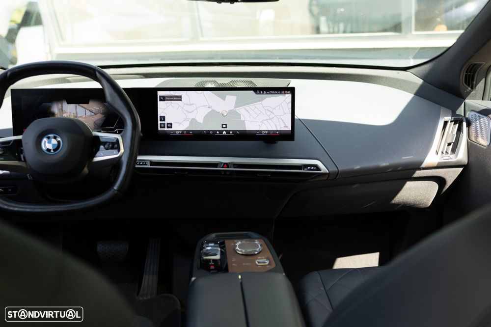 BMW iX xDrive 40 Pack Desportivo - 30