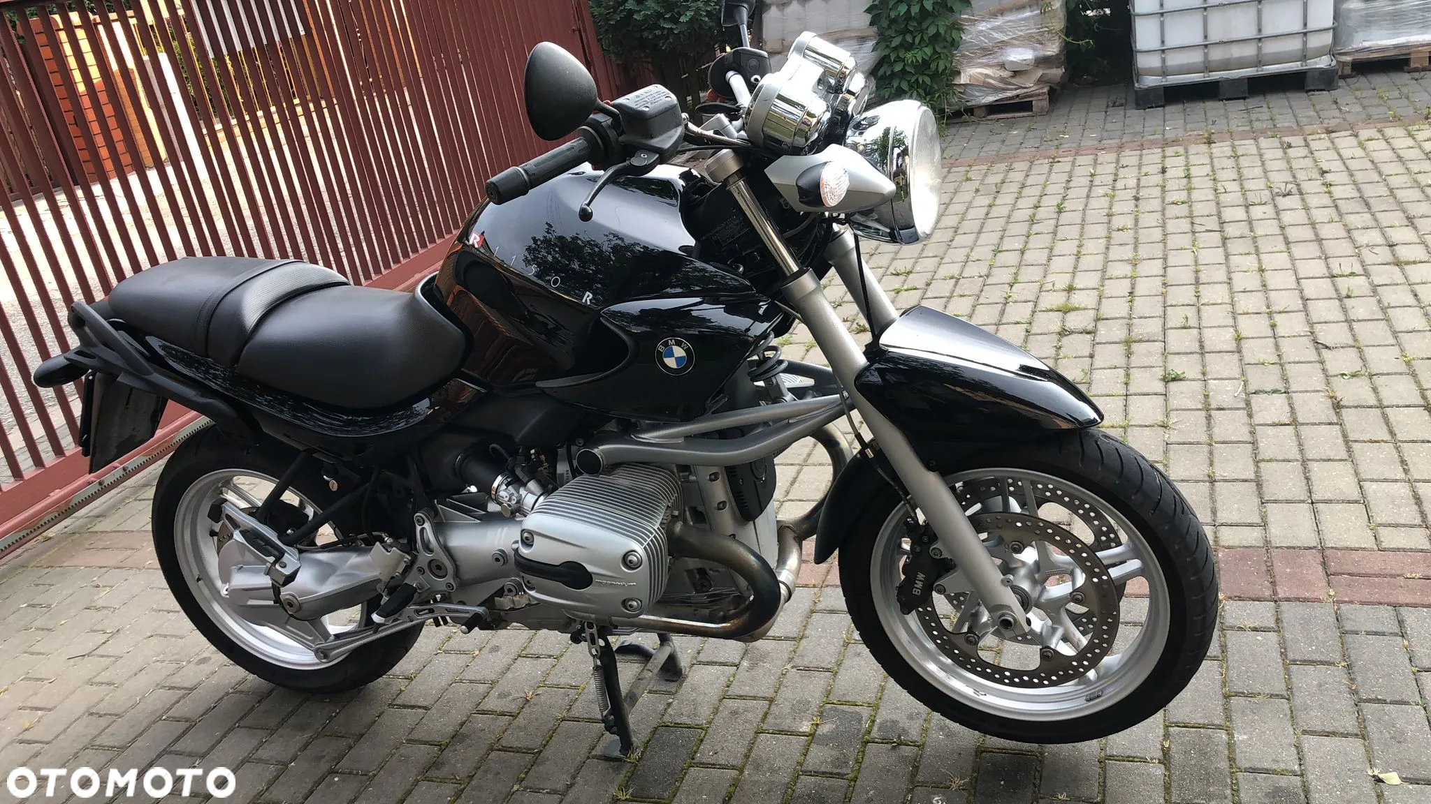 BMW R - 9