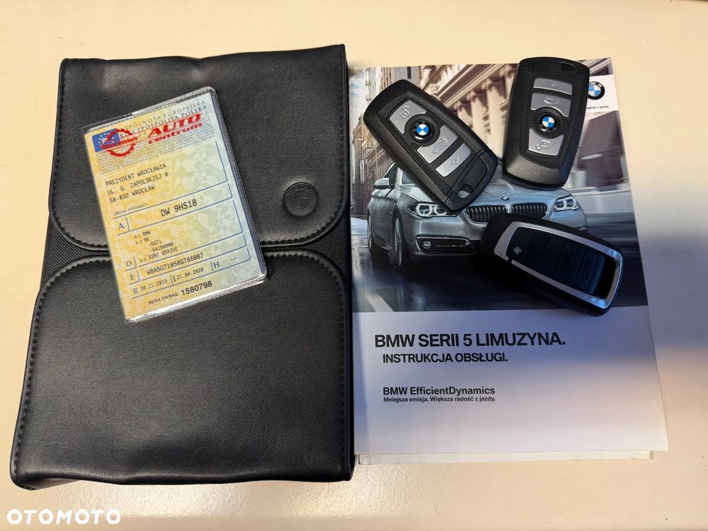 BMW Seria 5 528i xDrive Luxury Line - 27