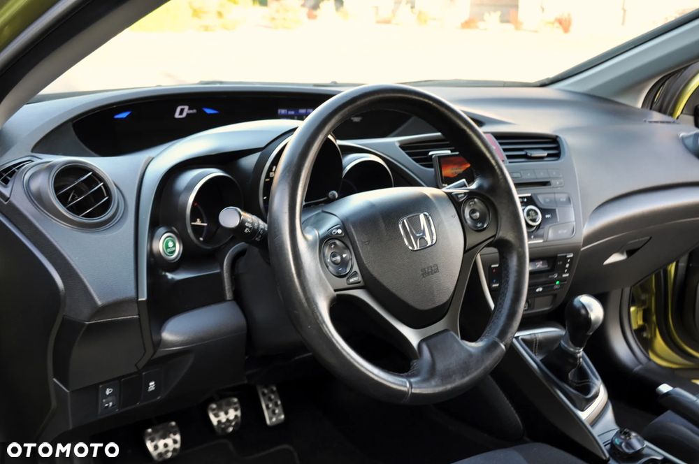 Honda Civic 1.4 Sport - 22