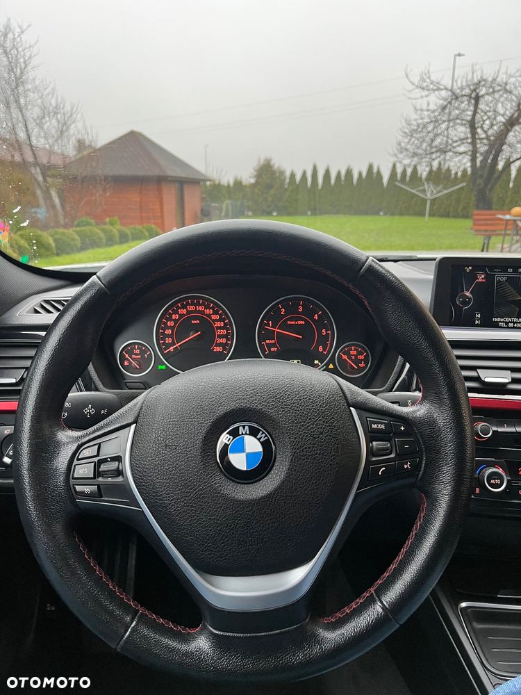 BMW Seria 3 318d Sport Line - 8