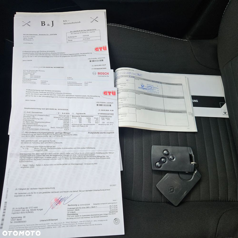 Renault Clio 1.2 16V 75 LIMITED - 21