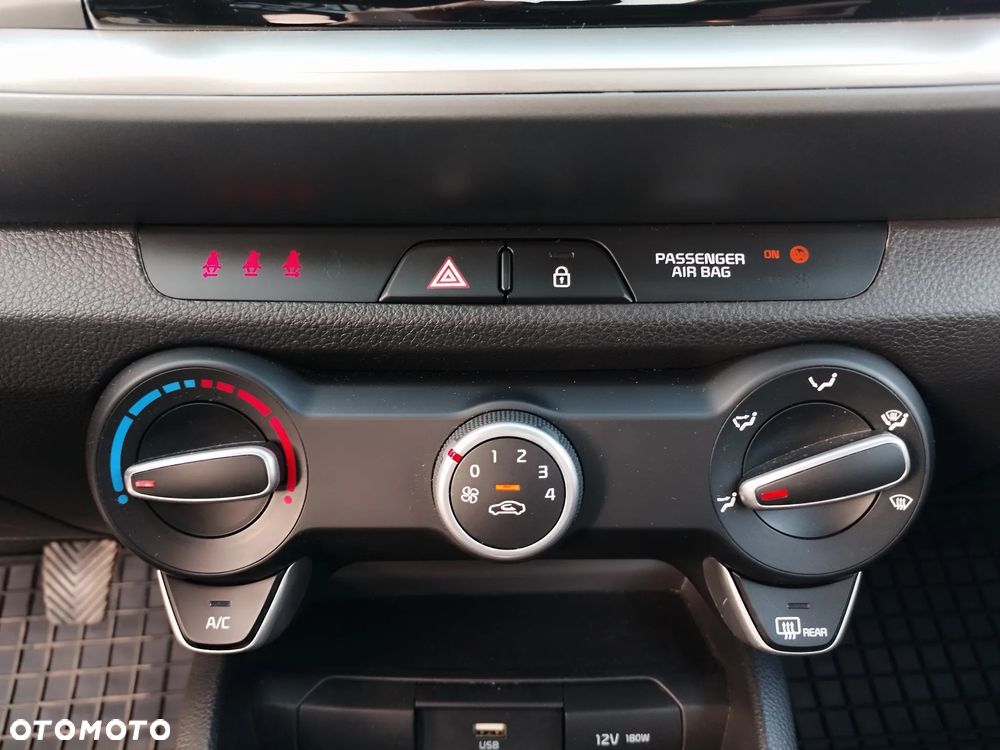 Kia Stonic 1.0 T-GDI M - 12