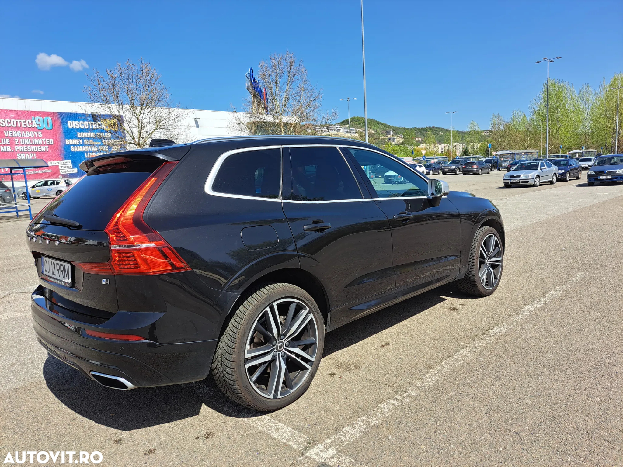 Volvo XC 60 D4 AWD R-Design - 3