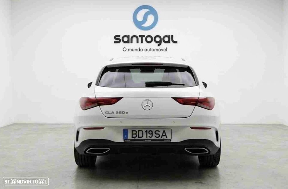 Mercedes-Benz CLA 250 - 4
