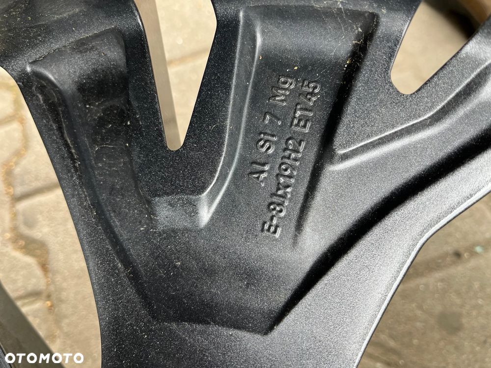 FELGA AUDI Q4 E-TRON 89A601025 C 8JX19 ET 45 AUDI * - 4