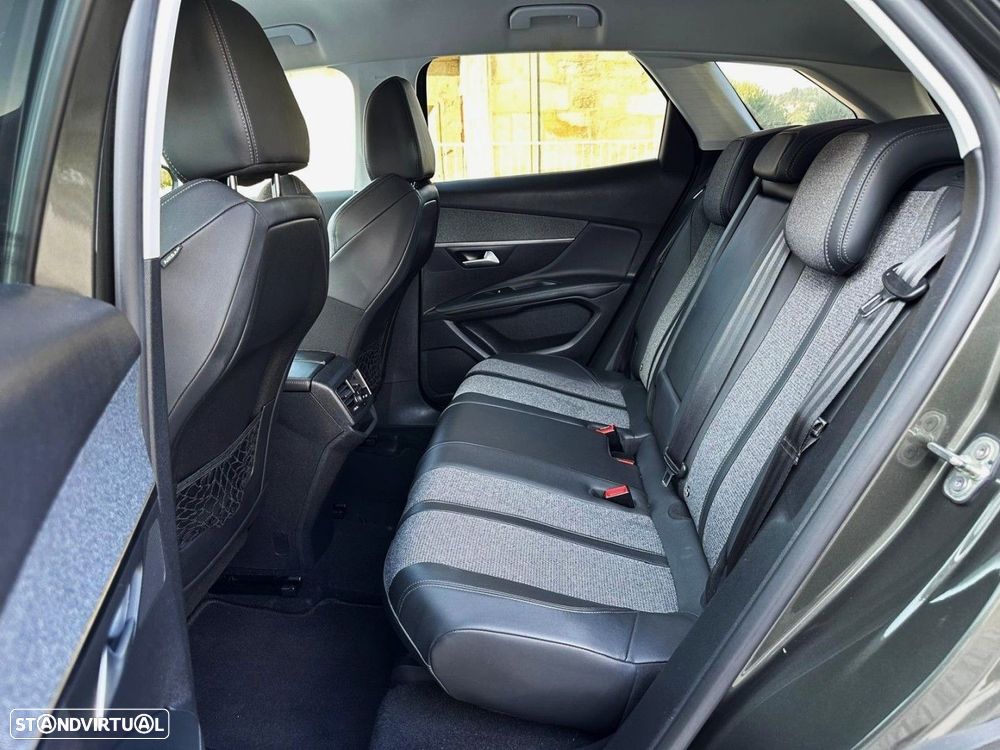Peugeot 3008 BlueHDi 130 Stop & Start EAT8 Crossway - 31