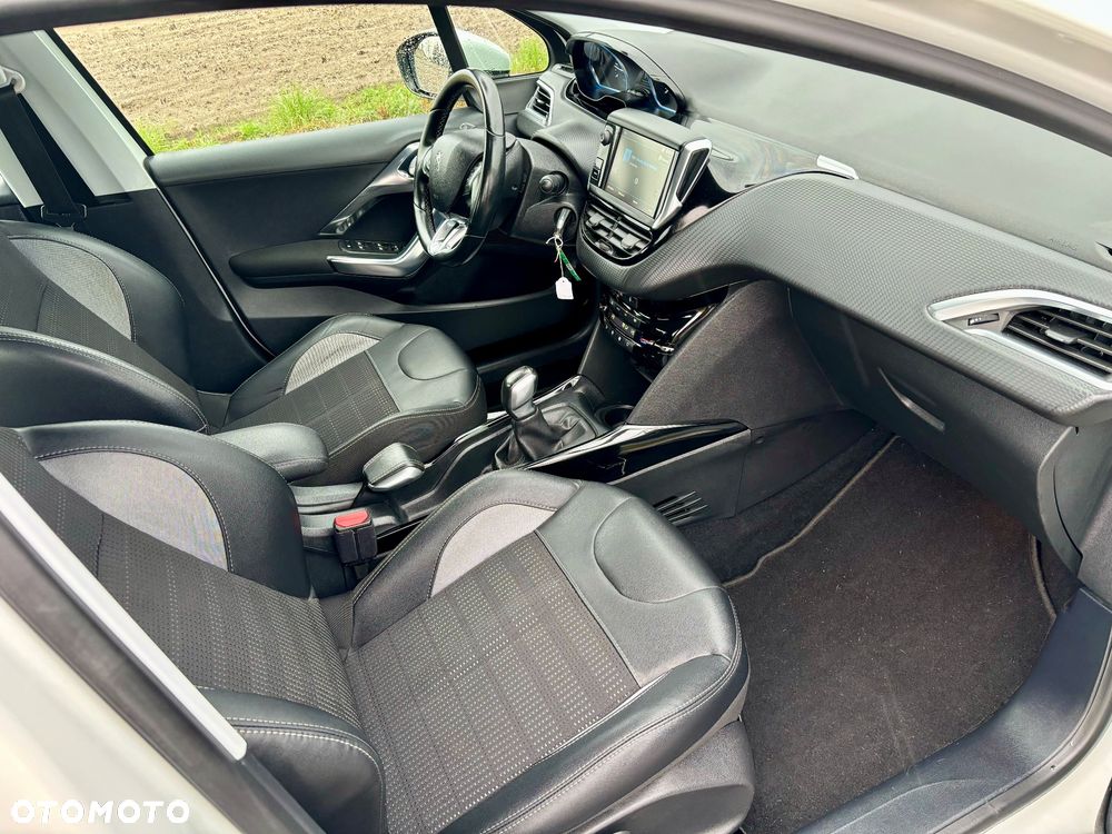 Peugeot 2008 PureTech 110 Stop&Start Allure - 13