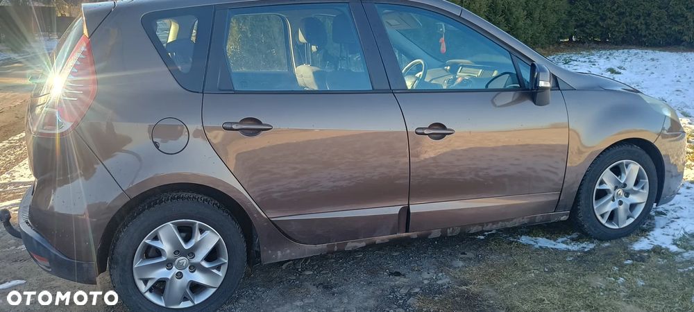 Renault Scenic 1.5dCi TomTom Edition - 3