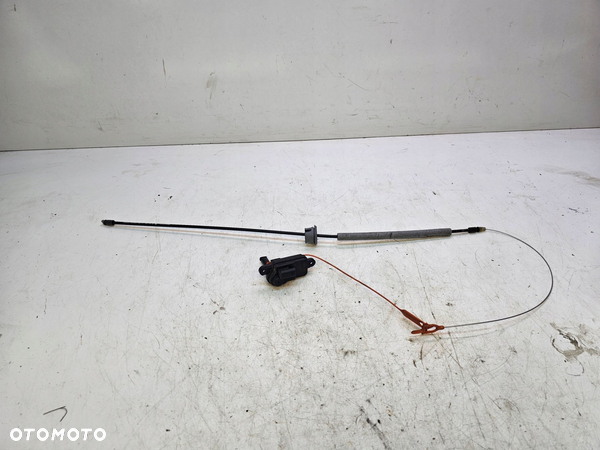 SIŁOWNIK KLAPKI PALIWA AUDI A3 8V CABRIO 8V7862193B