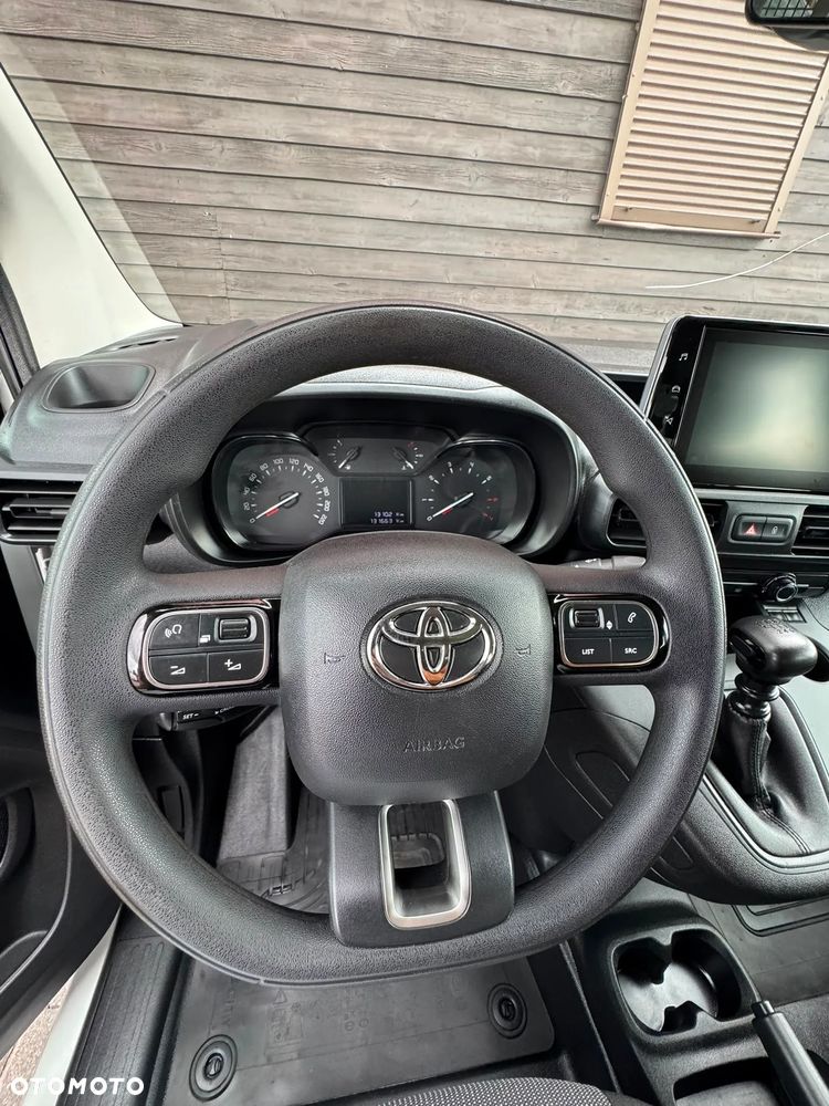 Toyota Proace City - 21