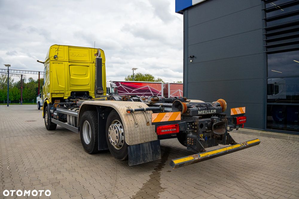 DAF XD - 6