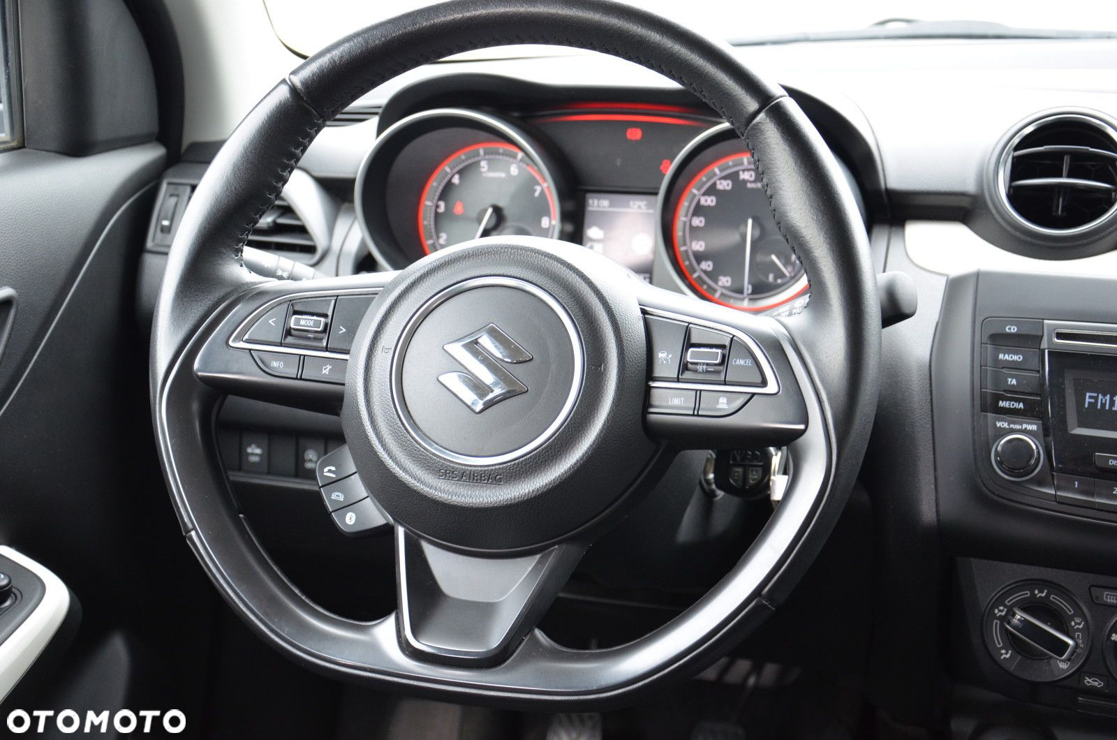 Suzuki Swift - 11