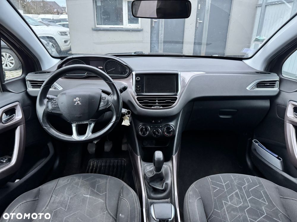 Peugeot 2008 82 VTI Acess - 11