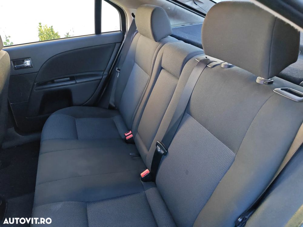 Ford Mondeo 2.0 TDCi Titanium - 9