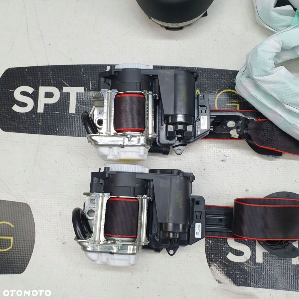AUDI A3 8Y DESKA ROZDZIELCZA KONSOLA KOKPIT PULPIT PODUSZKI AIRBAG AIR BAG PASY KIT SET - 8