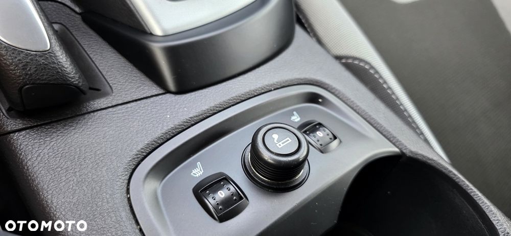 Ford Focus 1.6 EcoBoost Titanium - 9