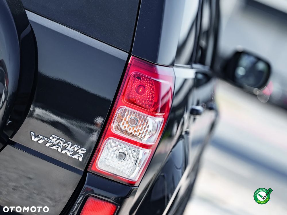 Suzuki Grand Vitara 1.9 DDiS Comfort + DPF Family - 13