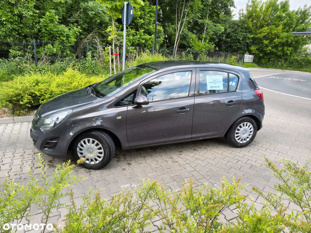 Opel Corsa 1.2 16V Edition / Active - 1