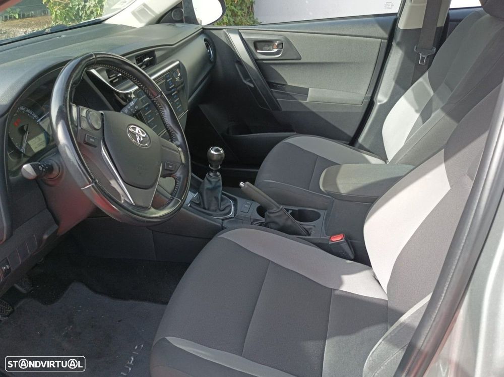 Toyota Auris 1.4 D-4D Comfort - 9