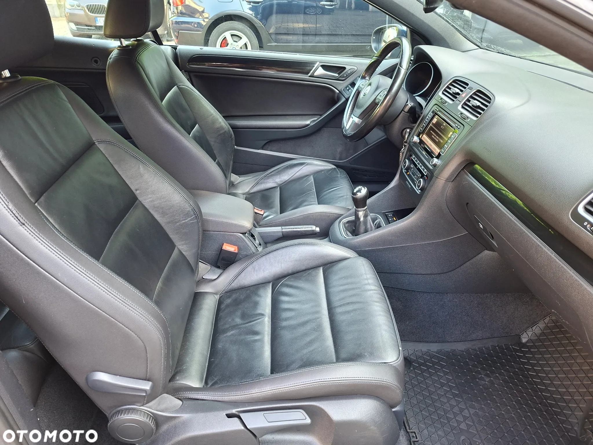 Volkswagen Golf Cabrio 2.0 TDI BlueMotion Technology - 11