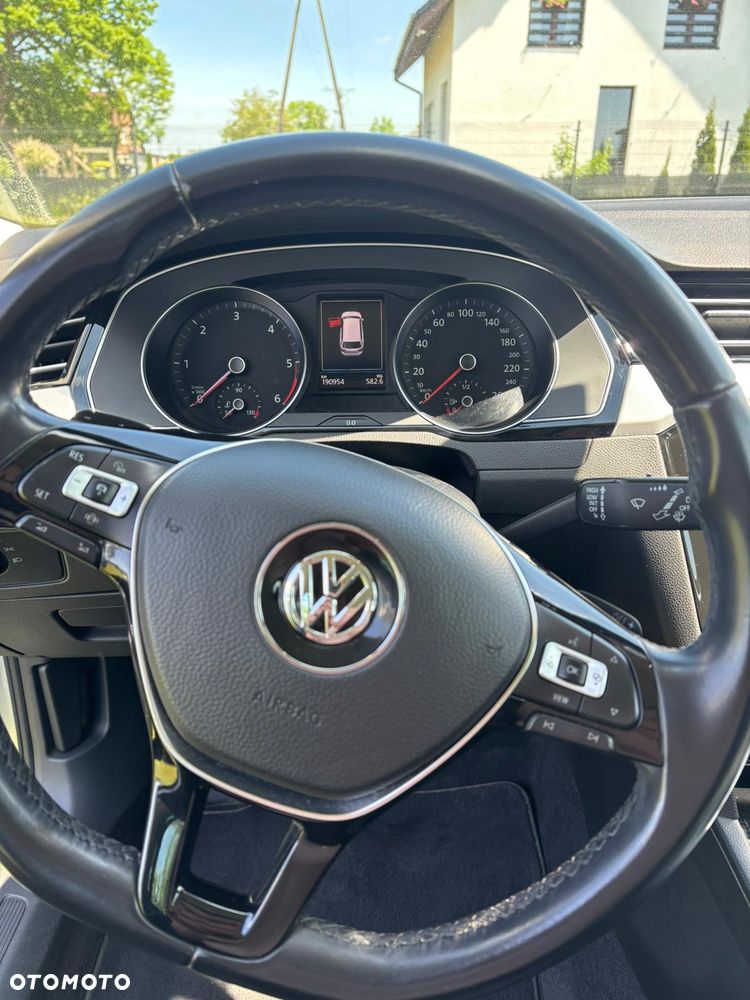Volkswagen Passat 2.0 TDI SCR Comfortline DSG - 6
