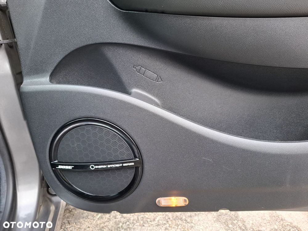 Renault Scenic ENERGY TCe 115 Bose Edition - 12