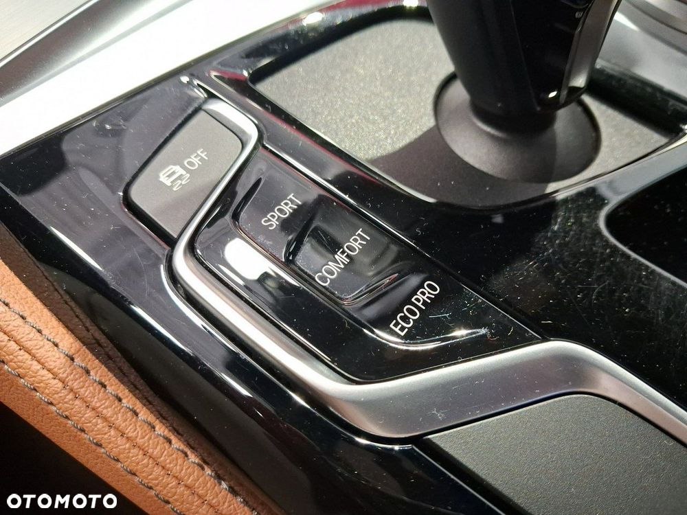 BMW Seria 5 - 35