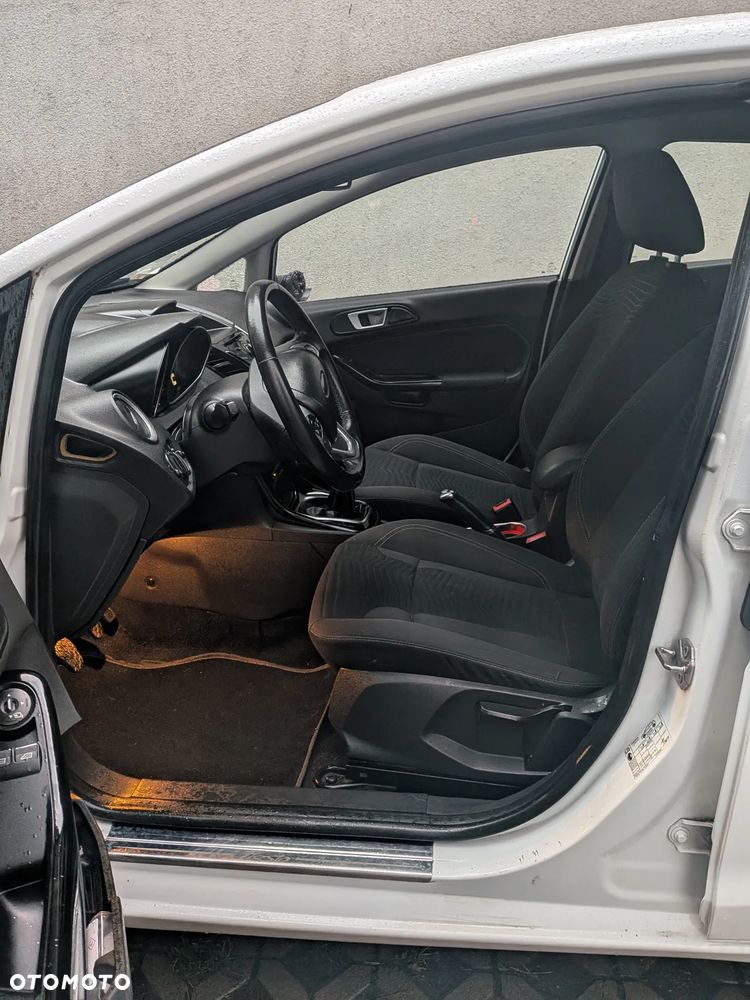 Ford Fiesta - 13