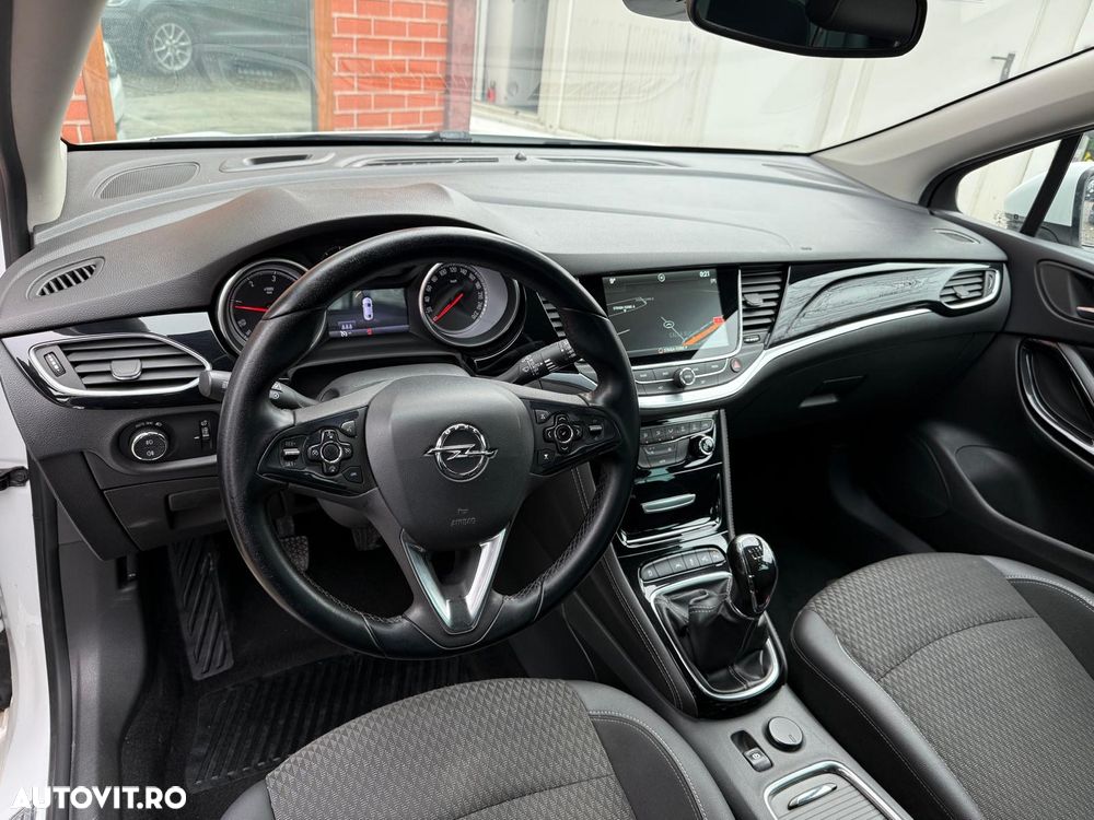 Opel Astra 1.6 BiTurbo D (CDTI) Start/Stop Innovation - 26