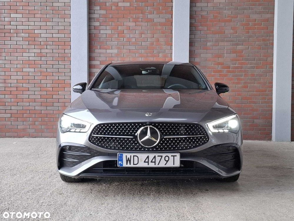 Mercedes-Benz CLA - 2